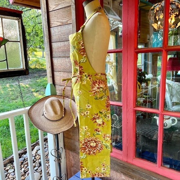 🌿Chrissy Chef Apron🌿 - Picture 5 of 9